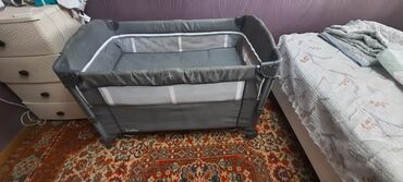 Манежи-кровати: Манеж-кровать, Б/у, Складной, Другой материал — 7