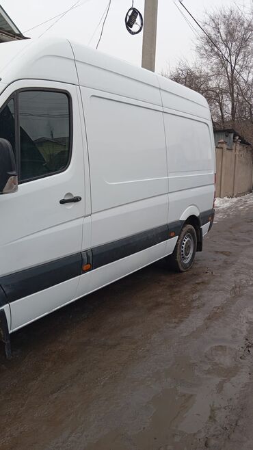 sprinter 313: Спринтер RX 313 (год 2009) мотор 2,2 cdi цельномет. кузов, сост