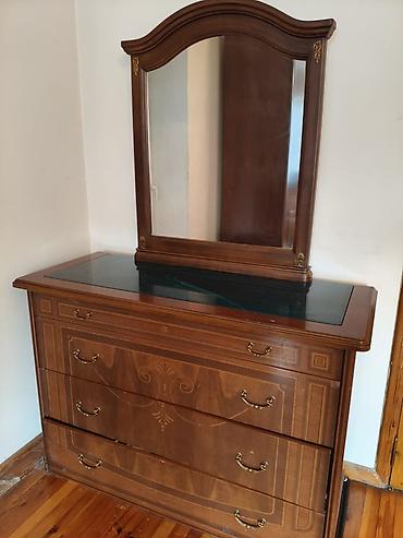 Спальные гарнитуры: Спальный гарнитур, Б/у, Двуспальная кровать, Дерево, цвет - Коричневый — 21