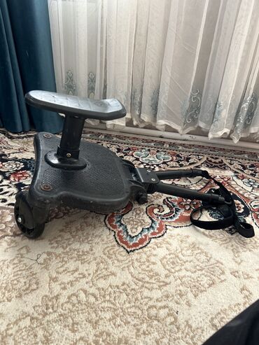 детские машины на аккумуляторе с пультом цена в бишкеке: Коляска, цвет - Черный, Б/у