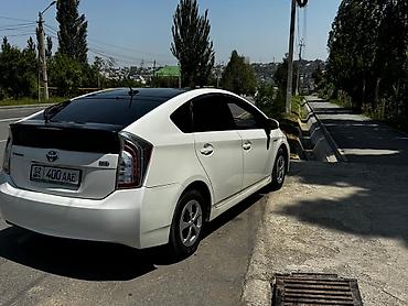sprinter 2 9: Toyota Prius: 2015 г., 1.8 л, Автомат, Гибрид, Хэтчбэк — 3
