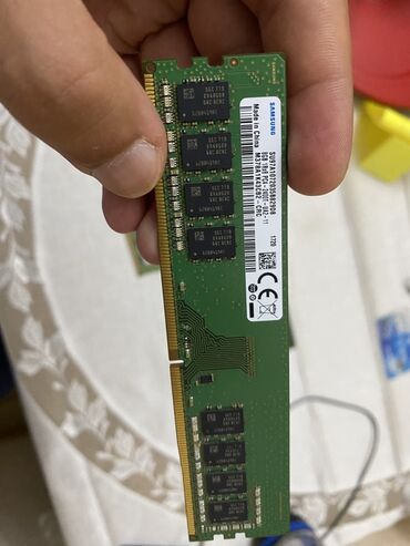Operativ yaddaş (RAM): Operativ yaddaş (RAM) Samsung, 8 GB, 2400 Mhz, DDR4, PC üçün, Yeni