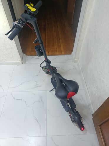 Elektrikli samokatlar: İşlənmiş Elektrik samokat 8", 251 - 350 Vt, 26 - 35 km/s, Ünvandan götürmə — 2