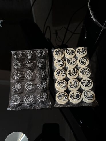 Nərdlər: Nerd daşları
Çeşid hal hazırda var
Çatdırılma var
Zakaz var — 12