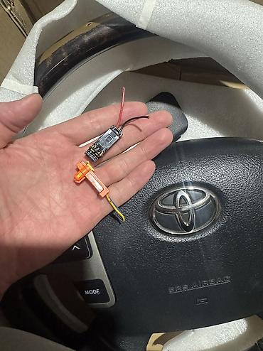 Детали салона: Руль Toyota 2010 г., Б/у, Оригинал, США — 5