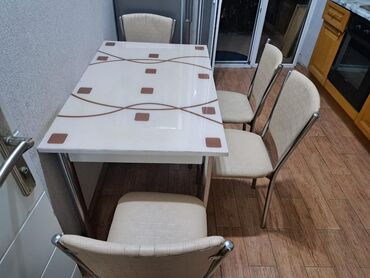 раскладные стулья: Для кухни, Нераскладной, Прямоугольный стол, 4 стула