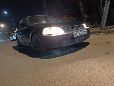 авто за 2000 долларов: Honda Civic: 1998 г., 1.5 л, Автомат, Бензин, Седан