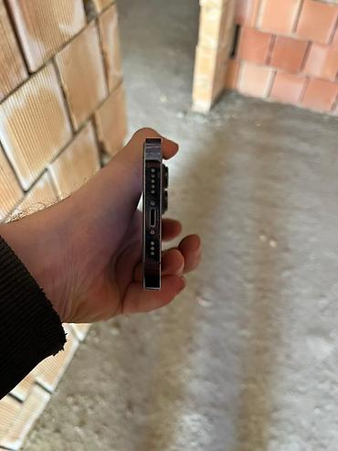 Apple iPhone: IPhone 14 Pro, Qara, Face ID — 3