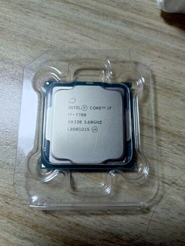 Digər ehtiyat hissələri: Prosessor Intel Core i7 İ7 7700, > 4 GHz, 4 nüvə