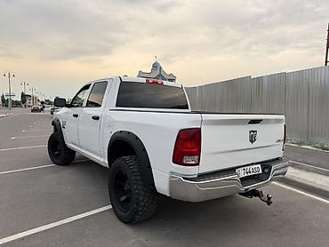 ram dodge: RAM 1500 4x4, белый пикап Crew Cab Ключевые особенности: - Полный — 3