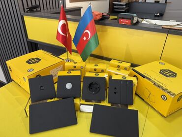 led bezicne sijalice na daljinski: Mat qara dizaynda elektrik aksesuarları dəsti – HB Electrical Məhsul