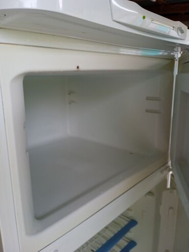 продаю новый холодильник: Холодильник Б/у