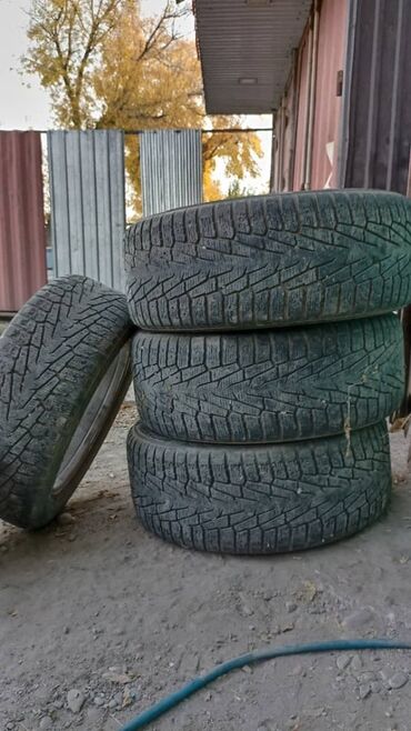 китайские автошины: Шины 285 / 50 / R 20, Зима, Б/у, Комплект, Внедорожные (АТ/МТ), Nokian