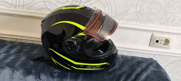 Moto əlcəklər: Salam M razmerdi tezedi işlenmiyib iç vizoruda var elaqe nomresi 055