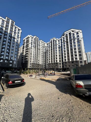 срочно сдаётся квартира маладая гвардия: 2 комнаты, 63 м², Элитка, 10 этаж, ПСО (под самоотделку)