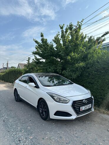 я ищу лада приора: Hyundai i40: 2017 г., 1.8 л, Автомат, Бензин, Седан