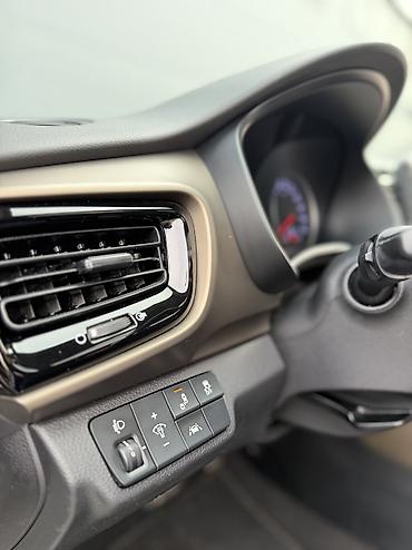 Kia: Kia Stonic: 2019 г., 1.4 л, Автомат, Бензин, Кроссовер — 8