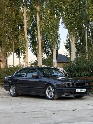 автомобиль талас: BMW 5 series: 1993 г., 2.5 л, Механика, Бензин, Седан