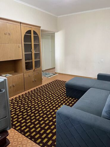 12 mkr: 3 комнаты, Агентство недвижимости, Без подселения, С мебелью полностью