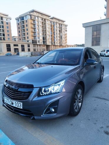 Chevrolet Cruze: 1.8 l | Sedan