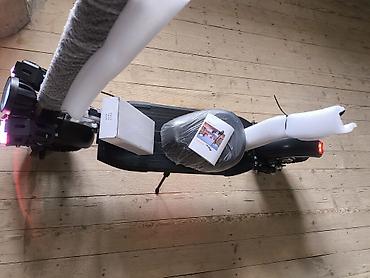 redline s50: Elektrik skuter – qara/qırmızı dizayn, güclü şəhər və off-road yürüşü — 4