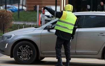 Такси, логистика, доставка: Parkovşik axtarılır. Maaş 500 azn. İş yeri Babək prospekti. 6 gün iş 1