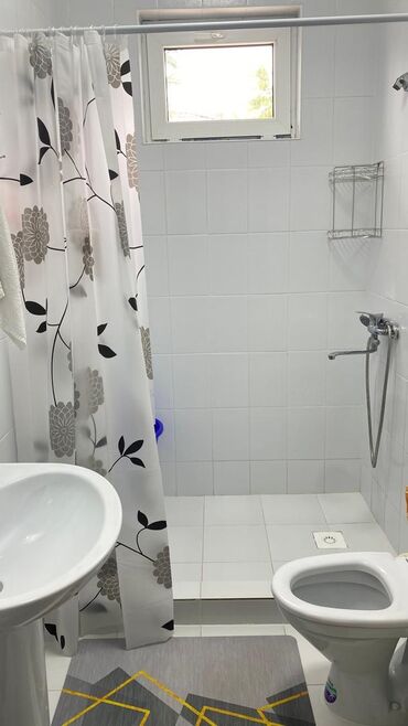 Иссык-Куль 2025: Коттедж, ЦО Евразия, Кара-Ой (Долинка), Парковка, стоянка, Бассейн, Теннисный корт at lalafo.kg — 14 Иссык-Куль 2025: Коттедж, ЦО Евразия, Кара-Ой (Долинка), Парковка, стоянка, Бассейн, Теннисный корт — 14