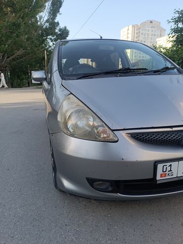 фит меняю: Honda Fit: 2003 г., 1.5 л, Типтроник, Бензин, Хэтчбэк