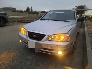 Hyundai: Hyundai Elantra: 1.6 l | 2004 il Sedan — 26