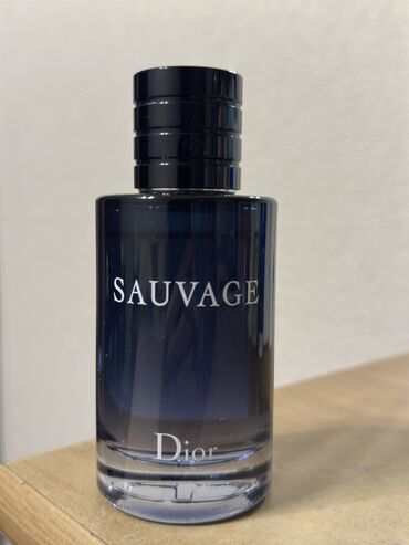 Другая мужская одежда: Dior Sauvage 100ml 
11,000 com