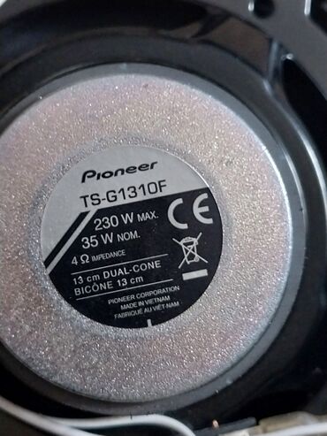 Dinamiklər və sabvuferlər: Pioneer avtomobil akustikası dəsti Tərkib: - 3 cüt oval koaksial arxa — 7