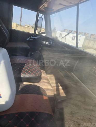 Su maşınları: KAMAZ su tankeri – 6x4 - Marka/model: KAMAZ sudaşıyan maşın - — 9