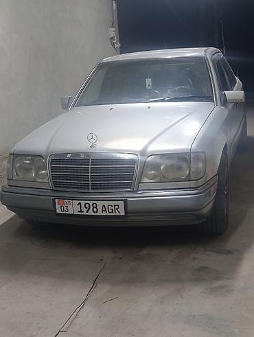 стоп мерс: Mercedes-Benz W124: 1993 г., 2.2 л, Механика, Бензин, Седан — 2
