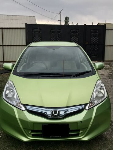 фит автамат: Honda Fit: 2010 г., 1.3 л, Автомат, Гибрид, Хэтчбэк