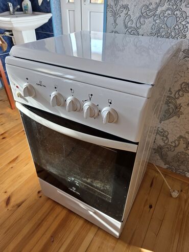 Plitələr və bişirmə panelləri: Plitə Qarışıq, Ayrıca dayanan, 4 gözlü, Yeni — 1