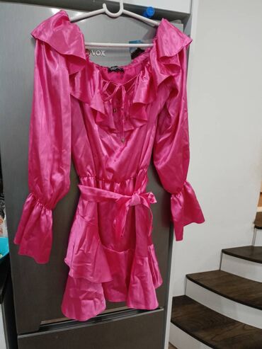 benetton haljine nova kolekcija: S (EU 36), bоја - Roze, Koktel, klub, Dugih rukava