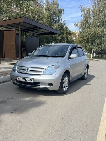 Toyota: Toyota ist: 2003 г., 1.3 л, Автомат, Бензин, Хэтчбэк