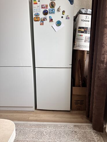 нарын холодильник: Холодильник Б/у, Однокамерный, 166 *