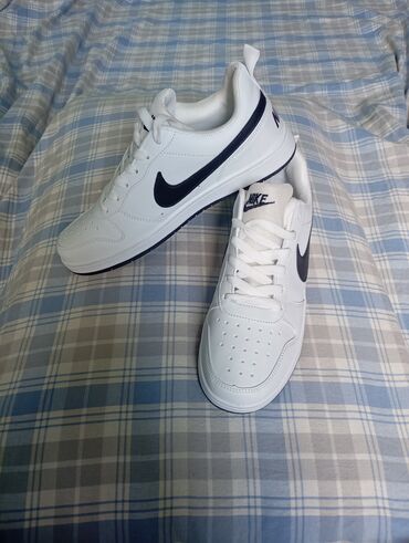 брендовые сумки оригинал распродажа: Мужские кроссовки, 41, Nike, Новый, цвет - Белый