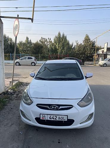 спарк сатуу: Hyundai Solaris: 2014 г., 1.4 л, Автомат, Бензин, Седан — 5