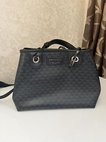 armani canta: Emporio Armani qadın çantası - Rəng: qara - Dizayn: bütün səth — 1