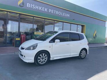 изготовление чип ключа для автомобиля: Honda Fit: 2002 г., 1.3 л, Вариатор, Бензин, Хетчбек