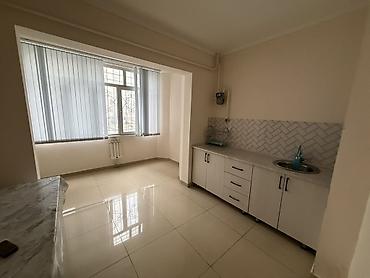 Кеңселерди ижаралоо, 140 м², Турак комплексинде, Өзүнчө ашканасы менен