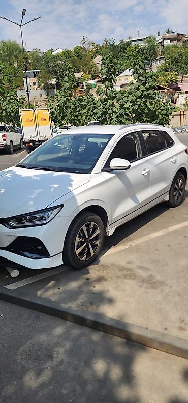 белый dongfeng aeolus e70: Арендага берилет BYD E 2 . Усак убакытка берилет . 30жаштан жогору — 1