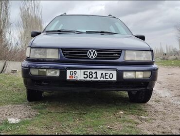 Транспорт: Volkswagen Passat: 1995 г., 1.6 л, Механика, Бензин, Универсал