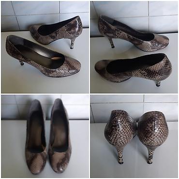 deezee shoes: Ženske salonke “SW” Stuart Weitzman sa zmijskim printom. - Materijal — 2