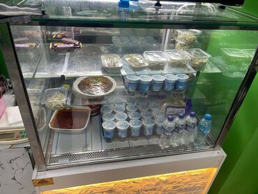 Dərin dondurucular: Shirniyyat vitrin soyuducu 750 Azn. Ideal veziyyetde. Olchu 1metr