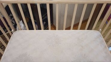 Beşiklər: Oğlan və qız üçün, İşlənmiş, Dördbucaq, Beşik, Dəst ilə, Matras ilə — 3