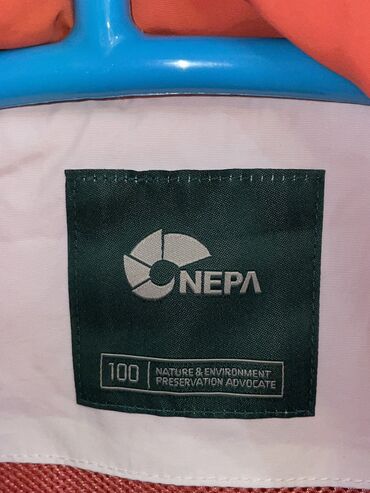 жен одежда: Женская ветровка от фирмы NEPA
Оригинал 
Размер m
Новая!!!
