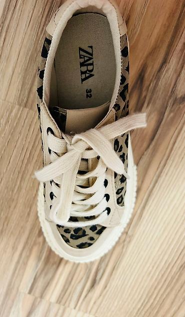 Детская обувь: Zara kids. 32 ölçüdür. 1 dəfə geyinilib. Əla vəziyyətdədir. Dəyərindən — 7